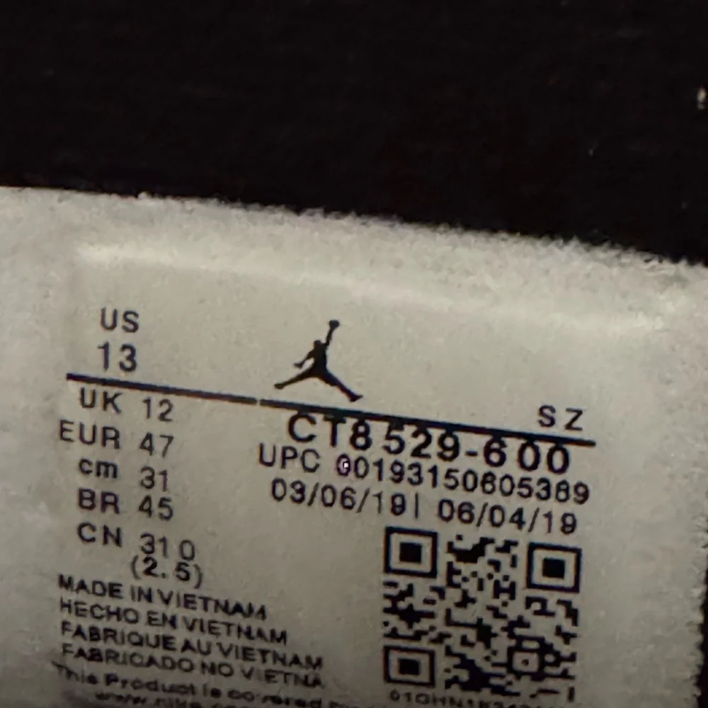 Jordan 6s “Toro Red” Men's Retro Sneakers - Picture 6 of 11
